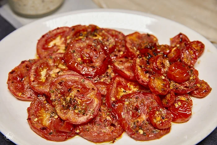 baked tomato slices